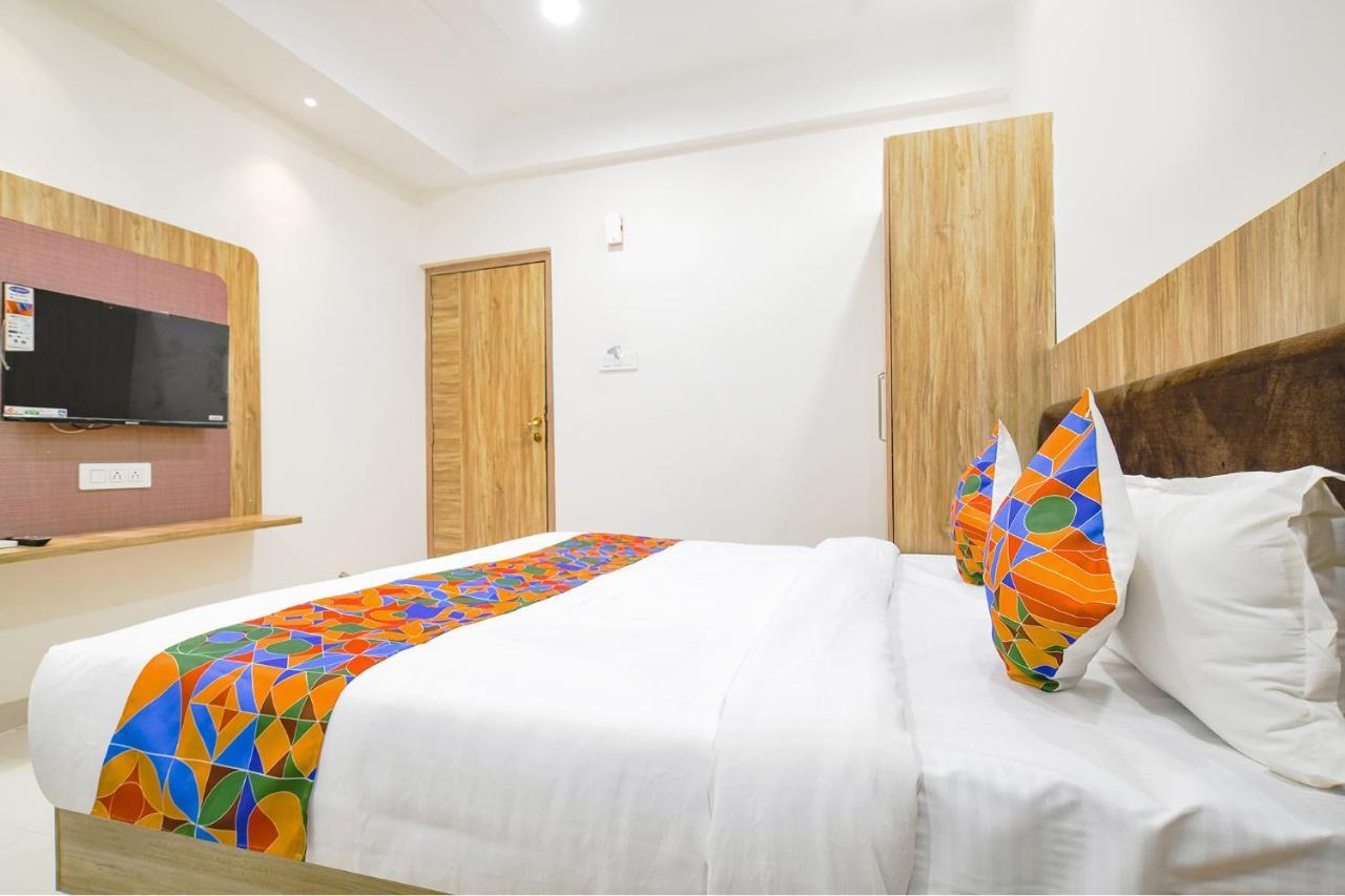 Fabhotel Suraj Kunj Ιντόρ Εξωτερικό φωτογραφία