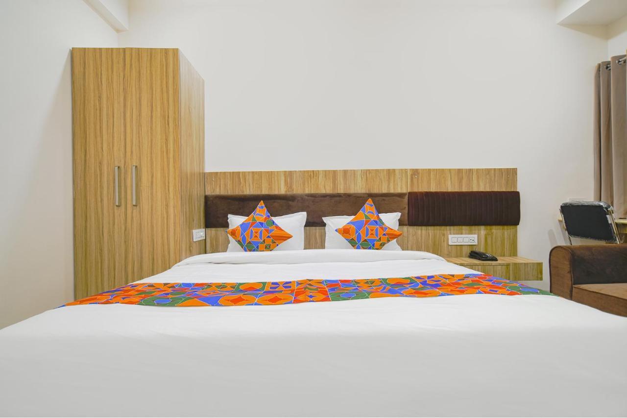 Fabhotel Suraj Kunj Ιντόρ Εξωτερικό φωτογραφία