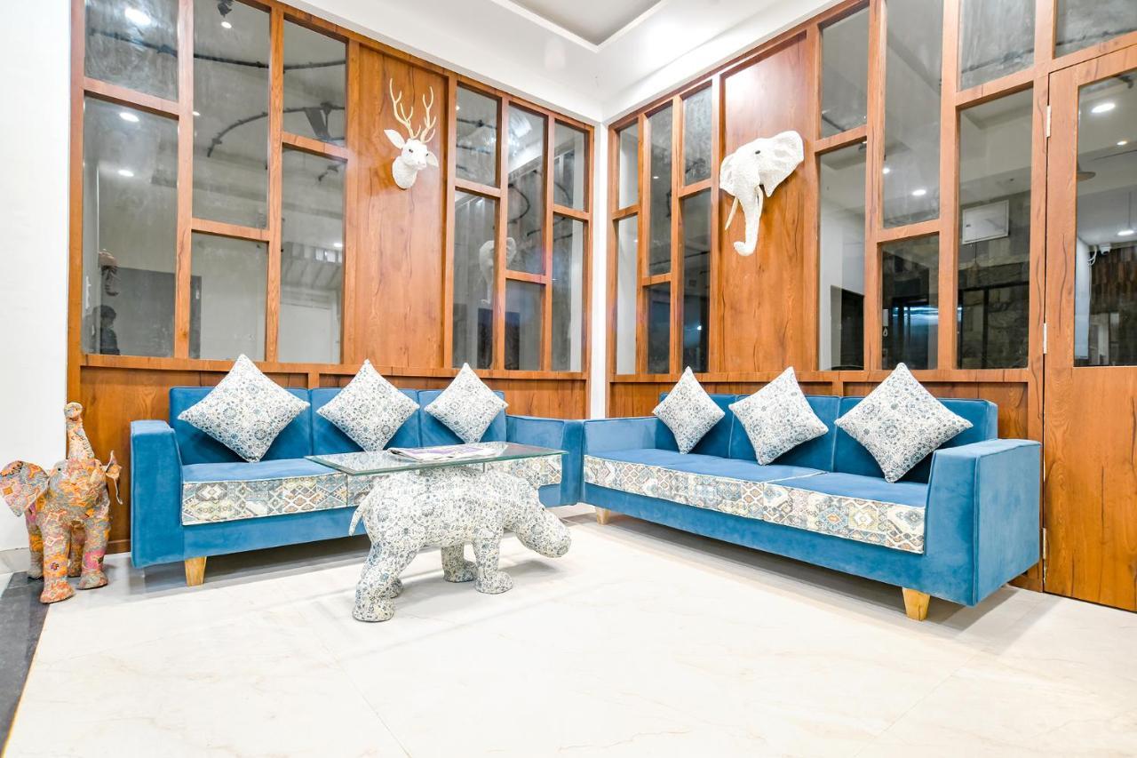 Fabhotel Suraj Kunj Ιντόρ Εξωτερικό φωτογραφία
